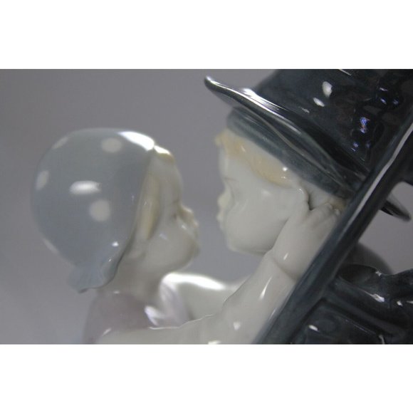 Vintage Metzler & Ortloff East Germany Porcelain Chimney Sweep and Wife Figurine - Picture 12 of 14